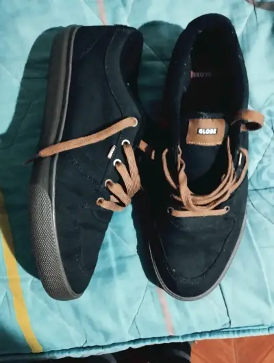 Zapatillas negras Globe y Nike para hombre - miniatura 2