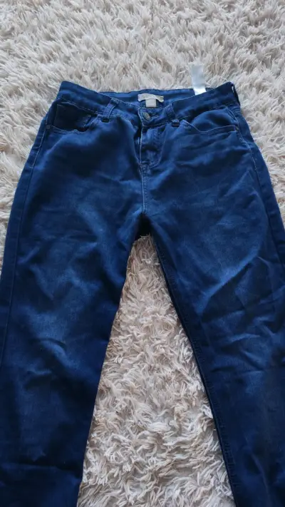 Jeans azul oscuro para mujer - miniatura 1
