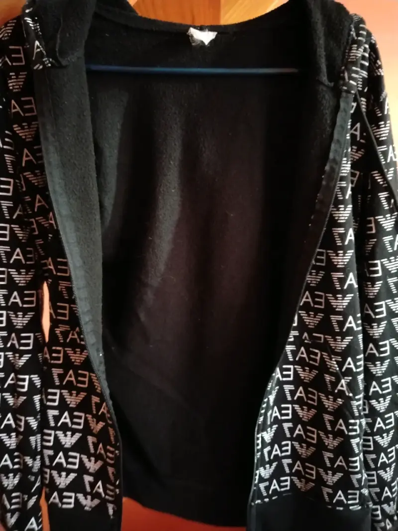 Polerón con capucha negro estampado EA7 - 1