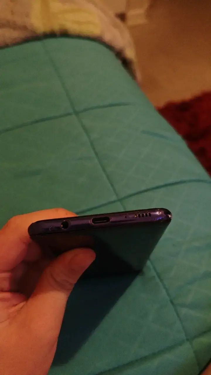 Smartphone Samsung Galaxy A30s en buen estado - 4