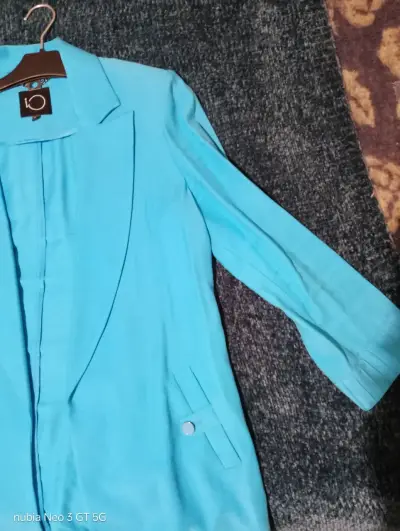 Blazer azul para mujer marca IO - miniatura 2