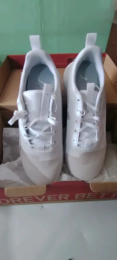 Zapatillas deportivas blancas Puma nuevas - miniatura 2