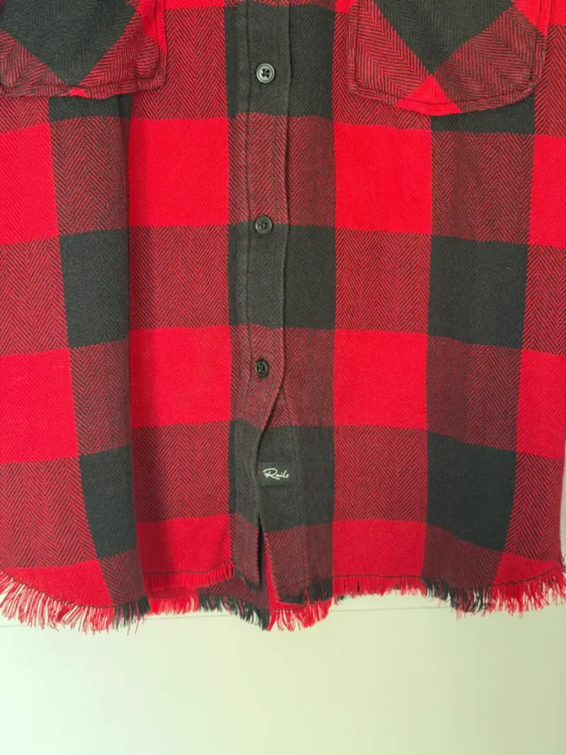 Camisa de franela a cuadros roja y negra - 3
