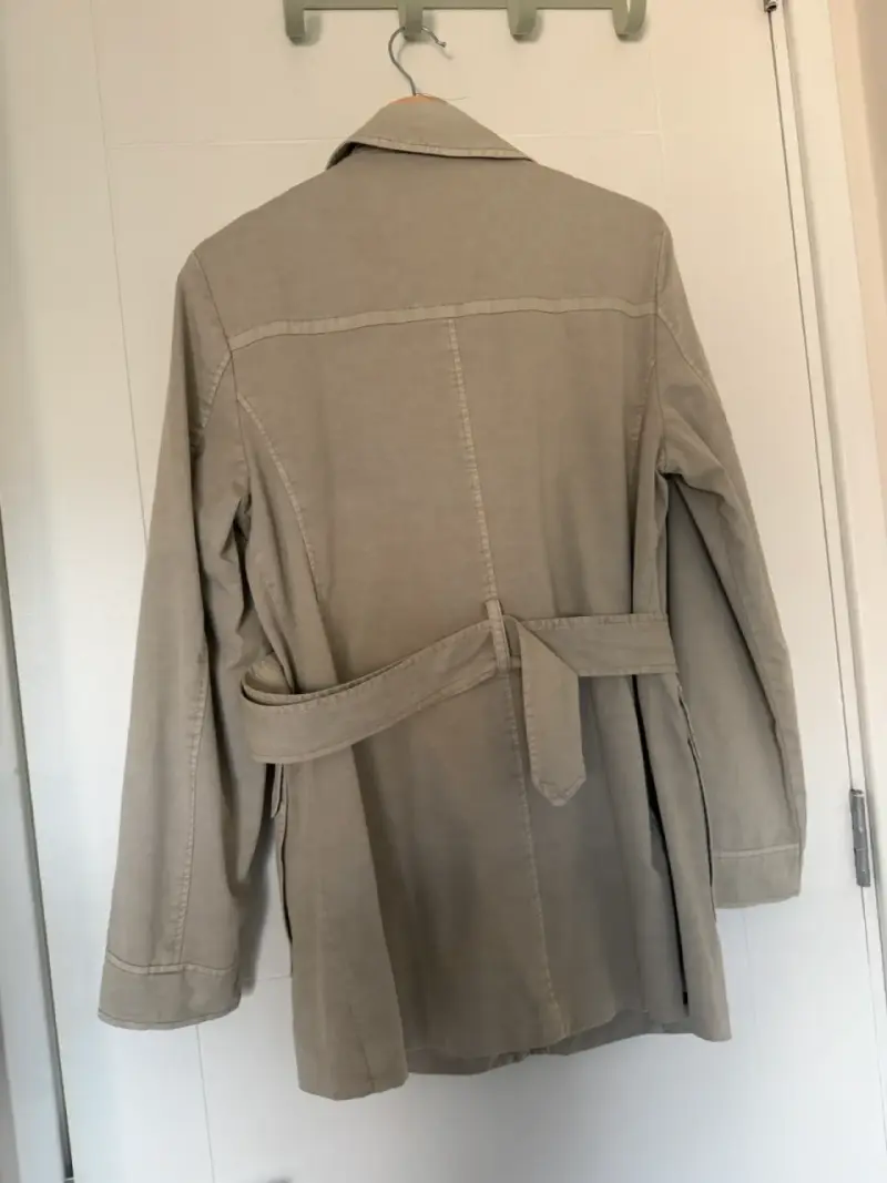 Chaqueta beige Tommy Hilfiger con cinturón - 6