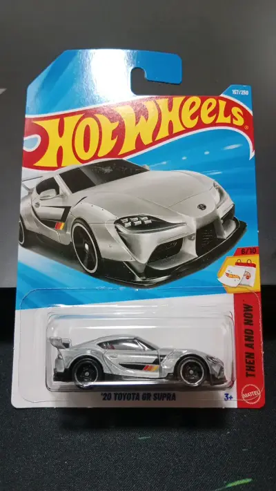 Hot Wheels Toyota GR Supra - miniatura 1