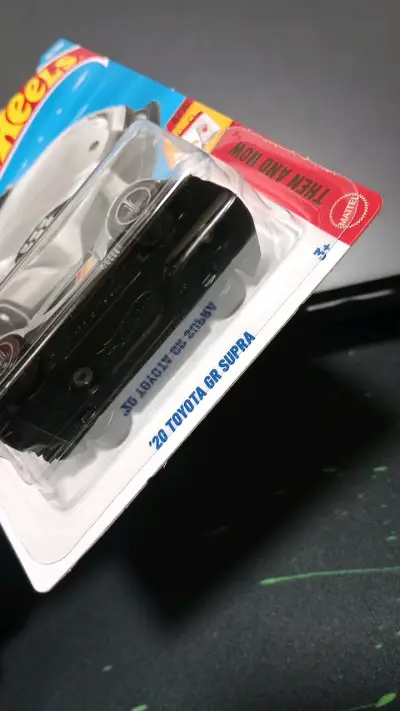 Hot Wheels Toyota GR Supra - miniatura 5