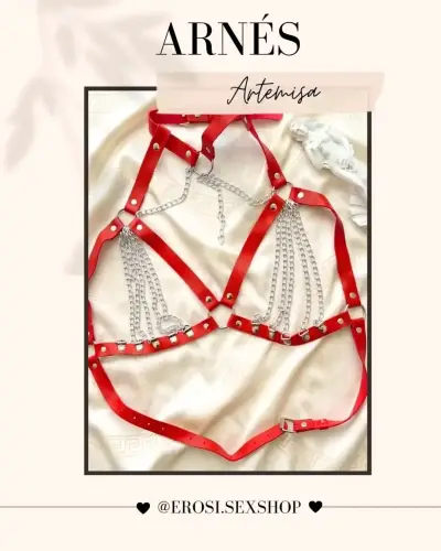 Arnés de cuero rojo con cadenas y tachas - miniatura 1