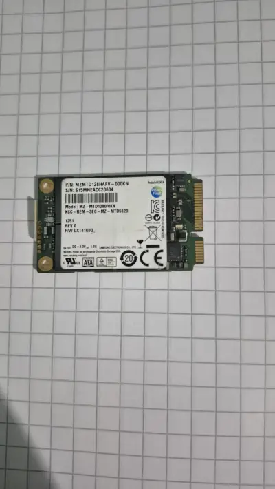 SSDm Samsung 128GB para laptop - miniatura 2