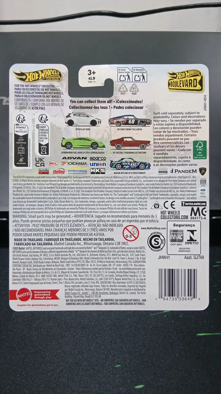 Hot Wheels Premium Boulevard Nissan Skyline GT-R R - 6