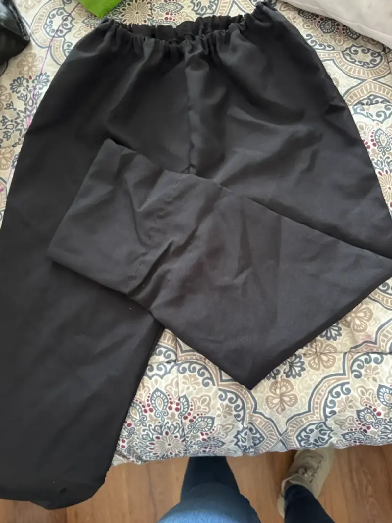 Pantalones negros elásticos para niño talla 10