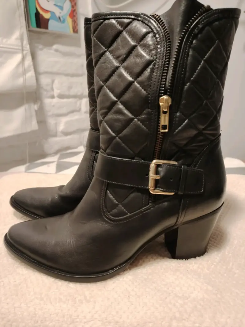 Botines de cuero negro con tacón y cierre lateral - 2