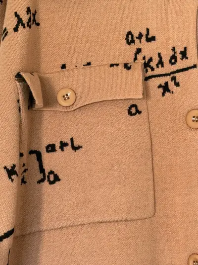 Chaqueta Oversize Beige con Estampado Matemático - miniatura 3