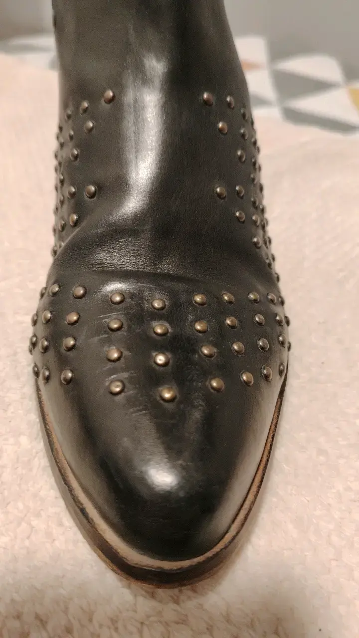 Botines de cuero negro con tachas - 3