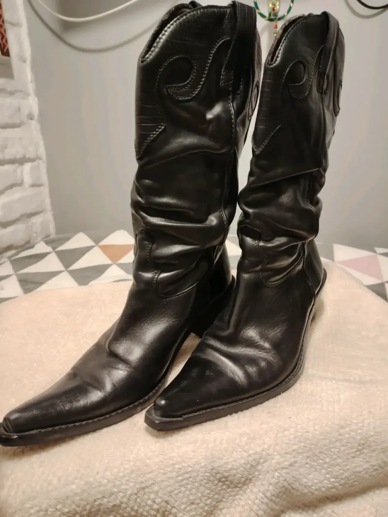 Botas de cuero negras con tacón alto - 3