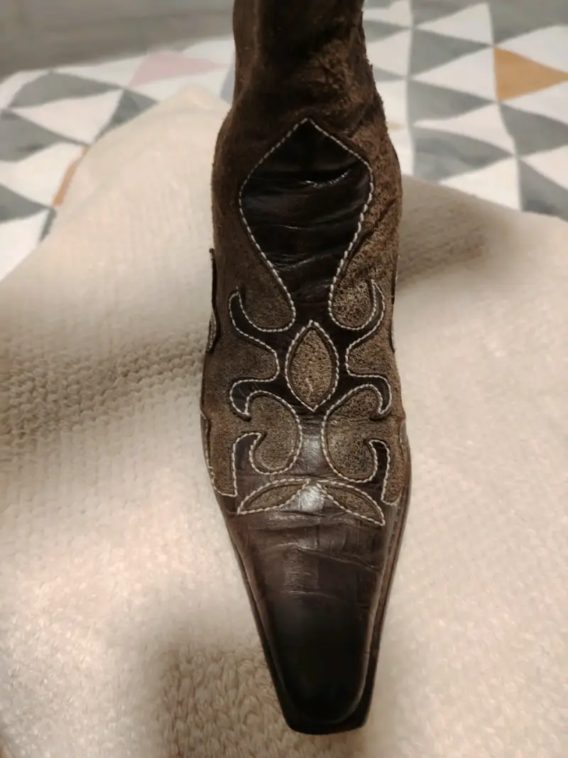 Botas vaqueras de cuero marrón con bordado - 3