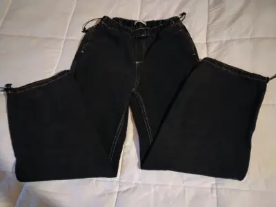 Pantalones negros con ajuste elástico - miniatura 1