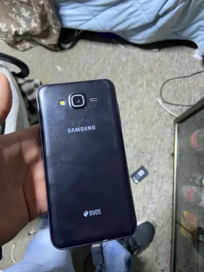 Samsung Galaxy J7 leer - miniatura 2