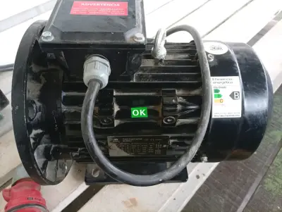 Motor trifásico Rhino MS-100L-2 380V - miniatura 1