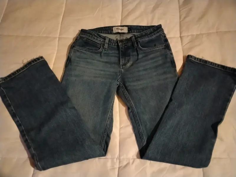 Jeans Wrangler azul clásico para para mujer - 1