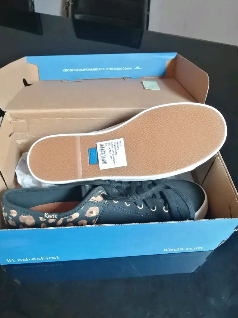 Zapatillas Keds negras con estampado animal print - 3