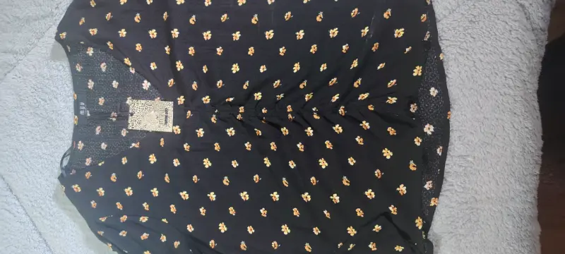 Blusa negra con estampado floral Miu Miu - 3