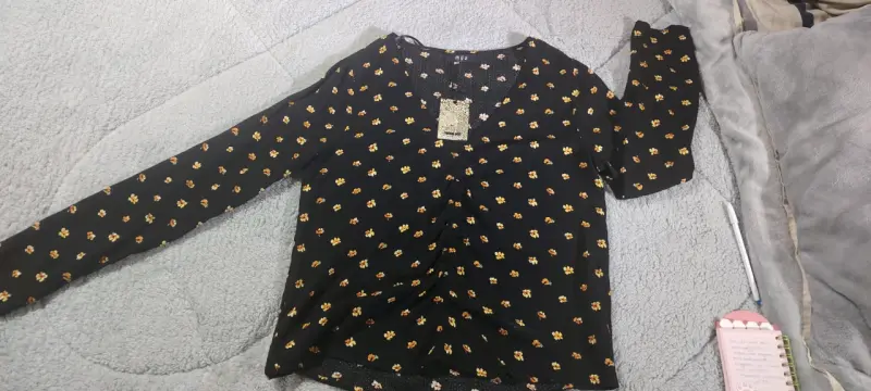 Blusa negra con estampado floral Miu Miu - 5
