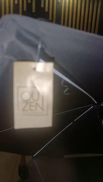 Parasol con luces LED y panel solar - miniatura 5
