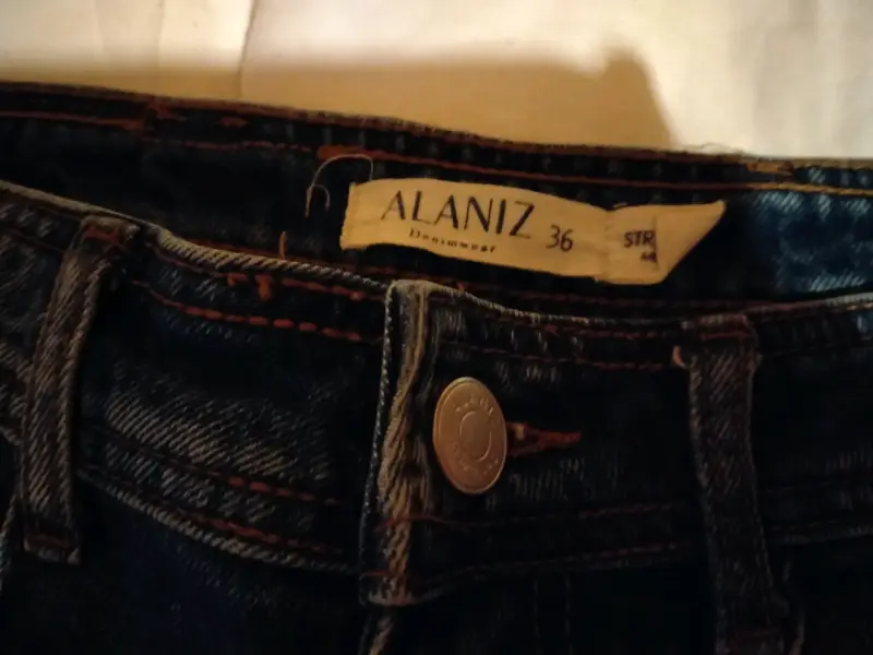 Jeans de mezclilla Alaniz talla 36 - 3