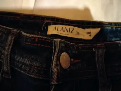 Jeans de mezclilla Alaniz talla 36 - miniatura 3