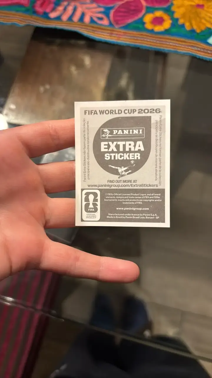 Lámina Extra Lionel Messi Panini FIFA 2026 - 3