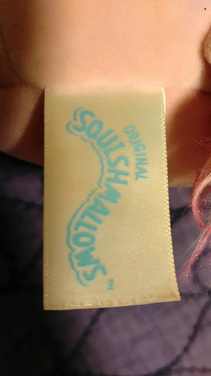 Peluche Squishmallows con Pelo Rosado - 4