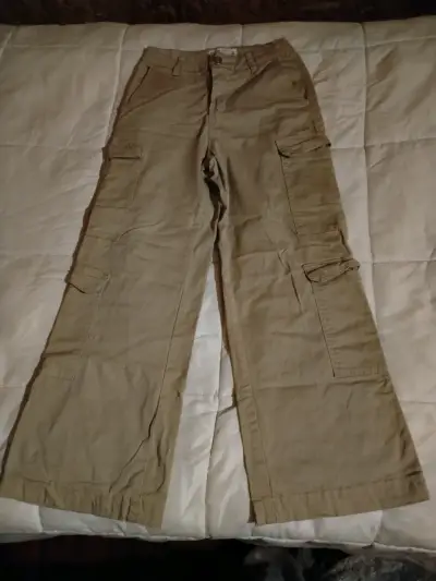 Pantalones cargo beige para mujer - miniatura 1