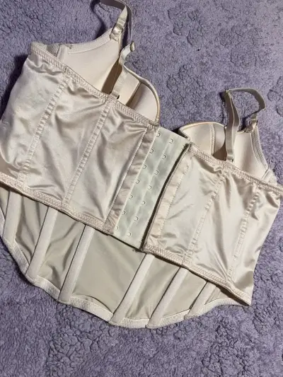 Corset bustier beige con tirantes ajustables - miniatura 4