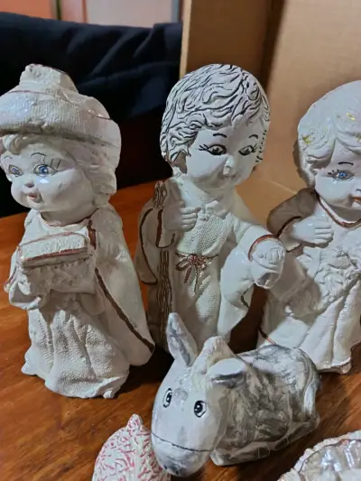Figuras de pesebre de ziña pintadas a mano - miniatura 4
