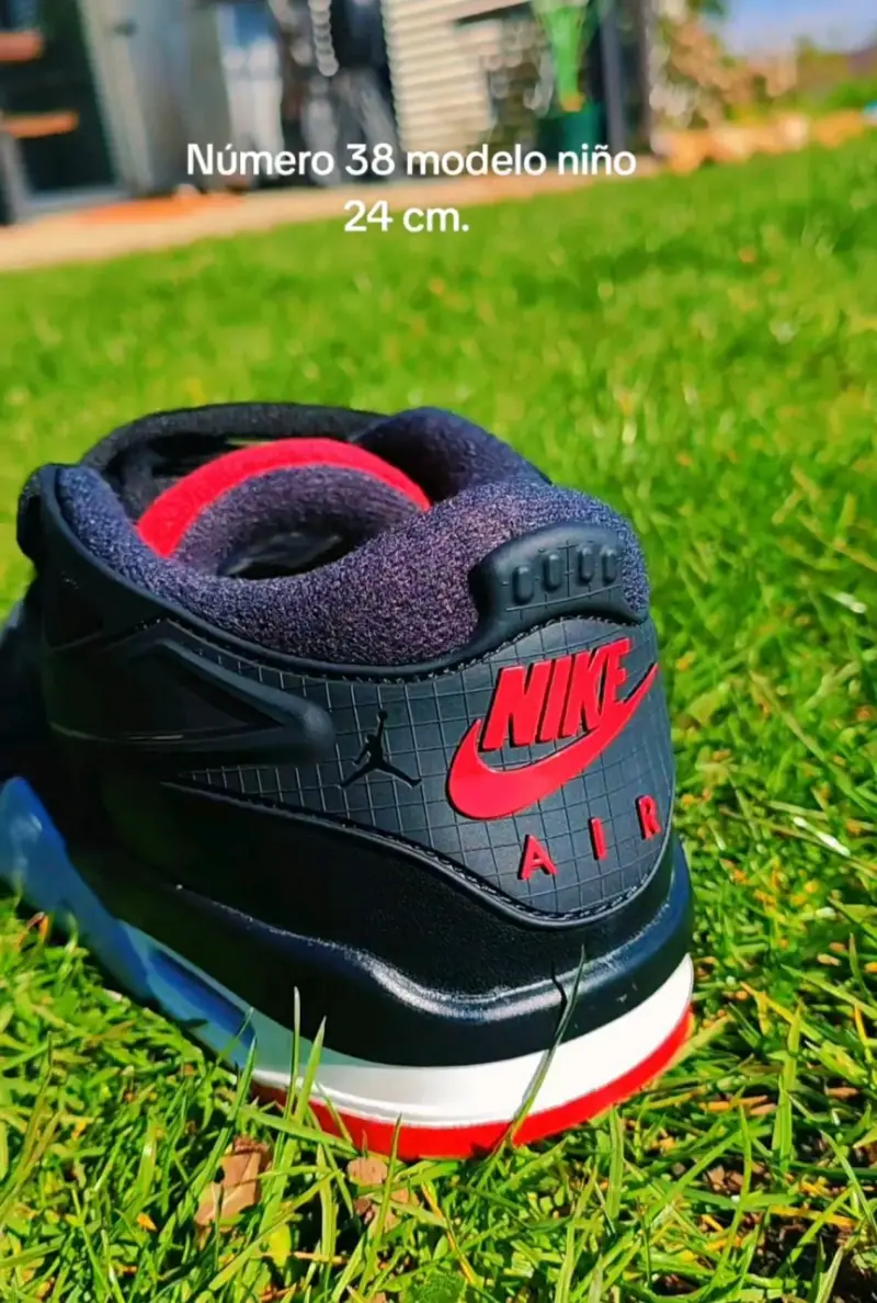 Zapatillas Nike Air Jordan 4 RM Niño Talla 38