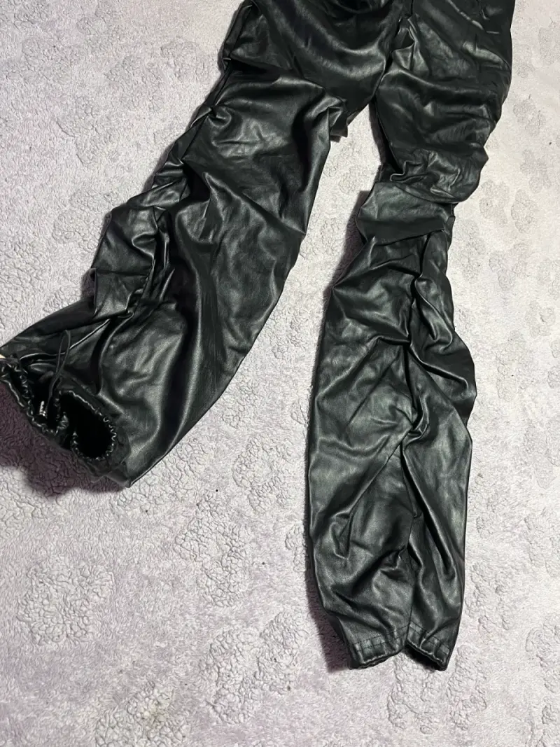 Pantalones de cuero sintético negro para mujer - 3