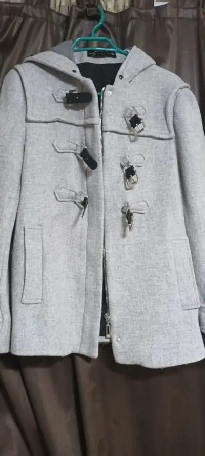 Abrigo gris con capucha Zara Woman - miniatura 1