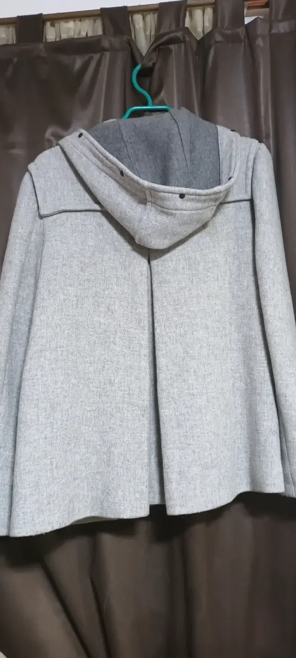 Abrigo gris con capucha Zara Woman - 3