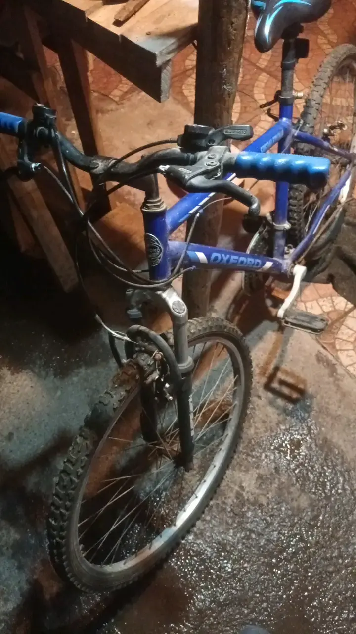 Bicicleta montaña azul Oxford en buen estado - 3