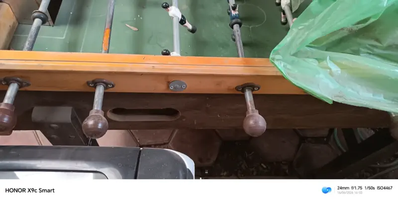 Taca Taca de Madera con Jugadores - 3