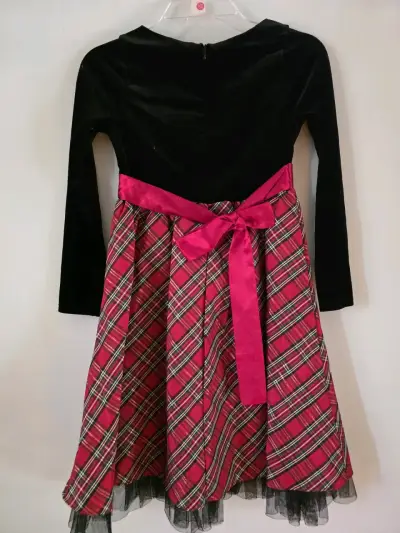 Vestido de niña con diseño escocés y lazo - miniatura 3