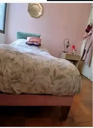 Vendo cama individual de 1 plaza color Palo Rosa. - miniatura 1