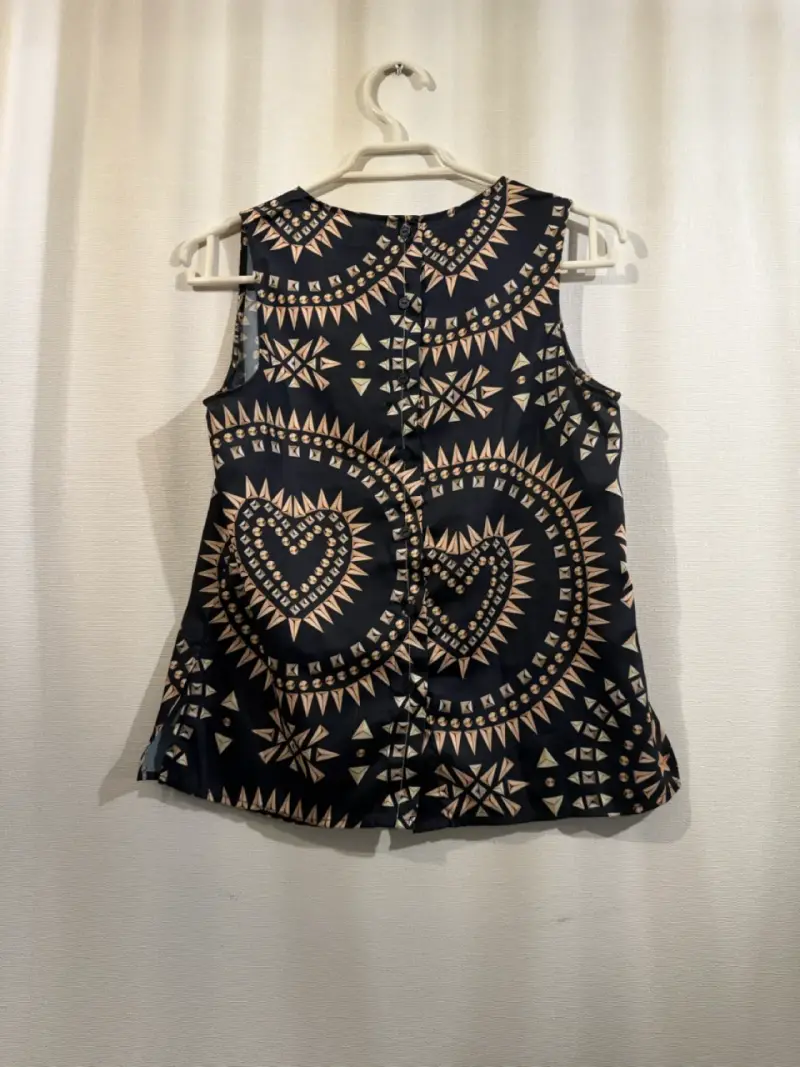 Blusa sin mangas con estampado geométrico - 3