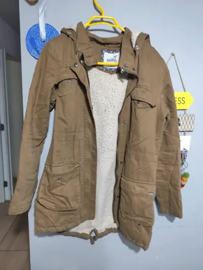 Chaqueta de cuero sintético negra con cierre - miniatura 3