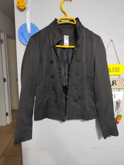 Chaqueta de cuero sintético negra con cierre - miniatura 4