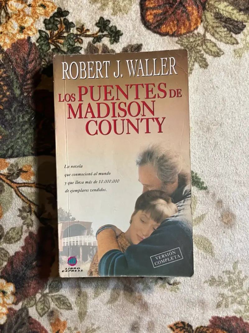 Libro 'Los Puentes de Madison County' de Robert J. Waller - 1