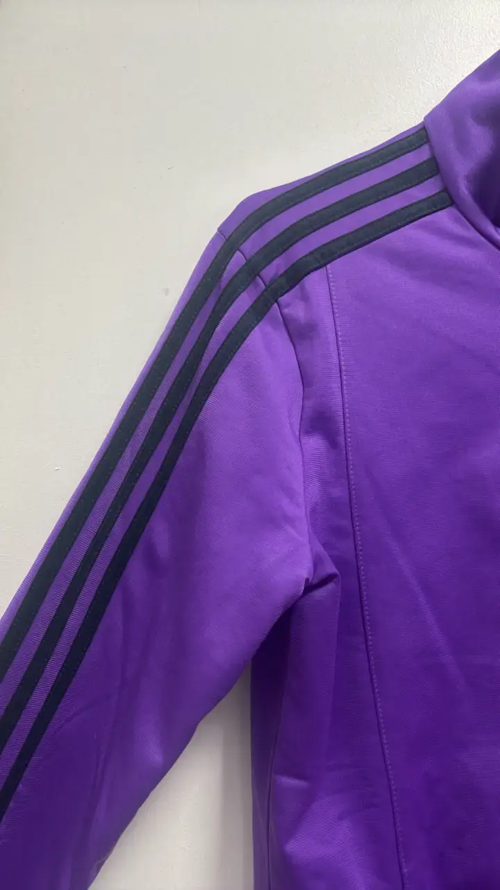 Chaqueta deportiva morada Adidas con cierre - 2