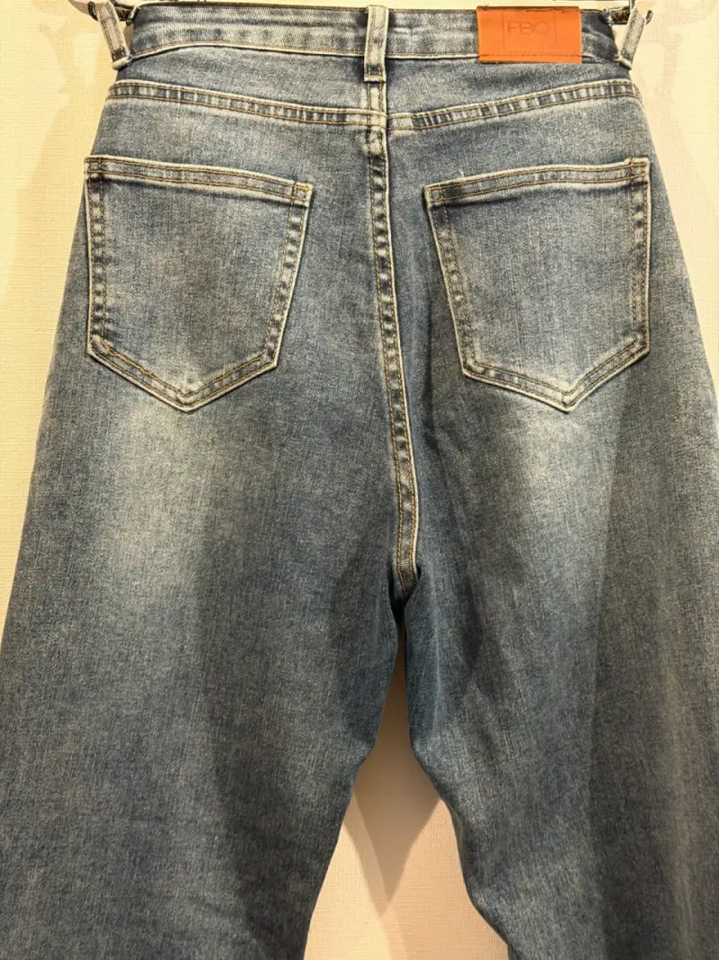 Jeans de mujer con detalles de perlas - 6