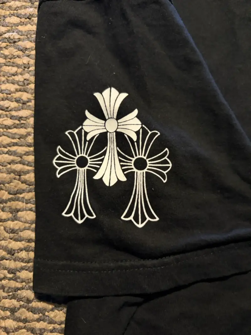 Polera negra Chrome Hearts - 6