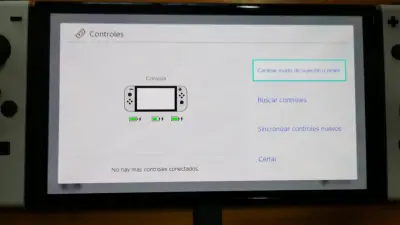 Nintendo Switch OLED - miniatura 4